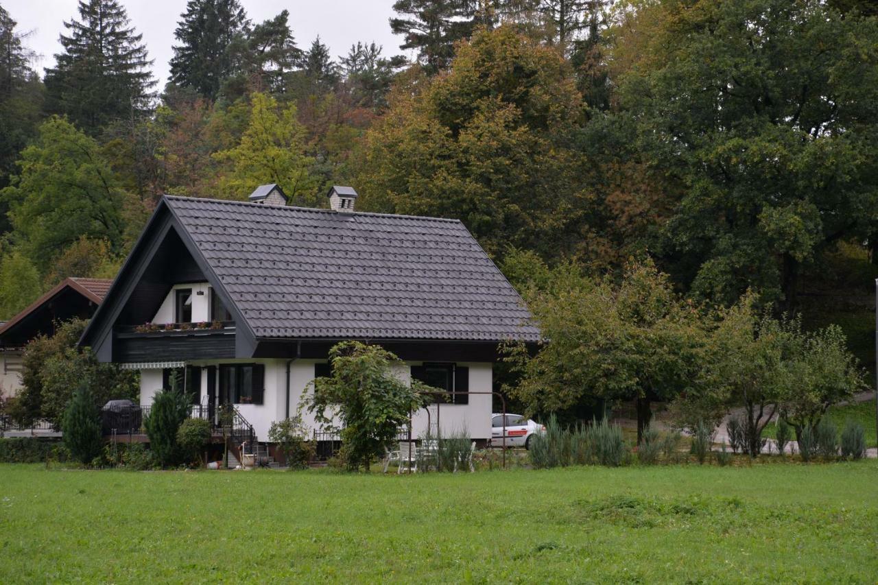 Villa Entire House Iris & Arnika à Bled Extérieur photo